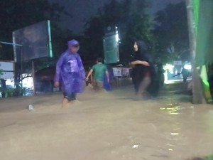 Entis Tewas Terpeleset Saat Banjir Sergap Palabuhanratu