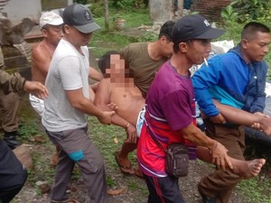Pria di Karangasem Ngamuk Sambil Bawa Sabit Diamankan Satpol PP