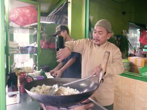 Penjual Nasi Goreng Raih Omzet Jutaan hingga Pelayan di Bali Dapat Tip 3 Juta