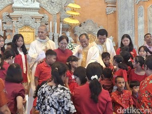 Misa Paskah Anak di Denpasar Penuh Tawa dan Cerita Menggemaskan
