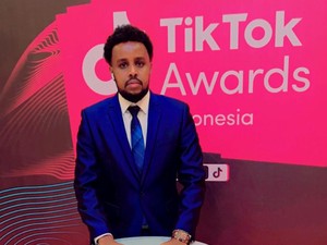 Content Creator Asal Somalia Sukses Curi Perhatian Netizen Indonesia