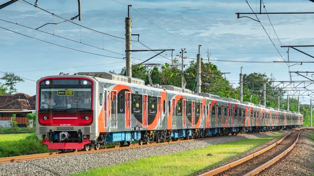 Ilustrasi berita Nasional: Pintu KRL INKA Tak Bisa Nutup, Perjalanan Kereta Dijaga Petugas Sampai Depok