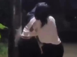 Heboh Gadis Remaja Dirundung Disuruh Sujud dan Cium Kaki