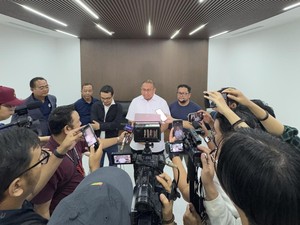 Merasa Dizalimi Wasit, Andre Rosiade-Manajemen Semen Padang Datangi PT LIB