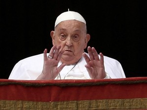 Menanti Penerus Paus Fransiskus