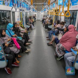 Hari Ini! PNS DKI Jakarta Wajib Naik Transportasi Umum