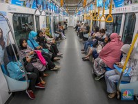 Hari Ini! PNS DKI Jakarta Wajib Naik Transportasi Umum