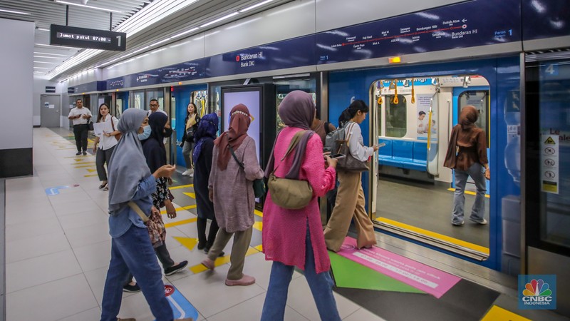 Suasana stasiun MRT Bundaran HI di Jakarta, Senin (21/4/2025). Suasana stasiun MRT Bundaran HI di Jakarta, Senin (21/4/2025). (²©²ÊÍøÕ¾/Faisal Rahman)