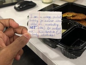 Pembeli Tersentuh Dapat Surat dari Pengantar Makanannya, Begini Pesannya
