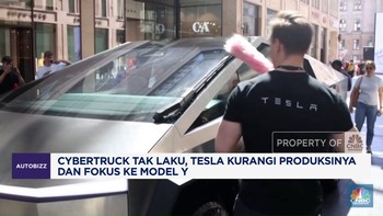 Video: Cybertruck Tak Laku, Tesla Kurangi Produksinya