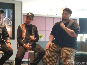 Ivan Gunawan-Jember Fashion Carnival Unjuk Gigi di Pagelaran Sabang Merauke 2025