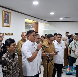 Koperasi Merah Putih Muncul, Orang RI Bisa Beli Obat Harga Murah