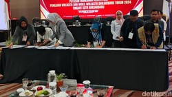 KPU Tetapkan Erna Lisa-Wartono Menang Lawan Kotak Kosong di Banjarbaru
