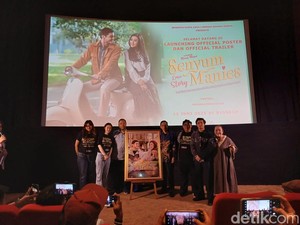 Film Senyum Manies Love Story Luncurkan Poster dan Trailer
