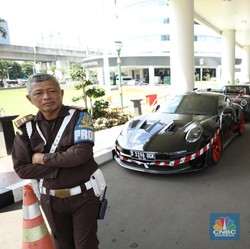 Potret Mobil Mewah-Harley Milik Tersangka Korupsi CPO, Disita Kejagung