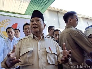 Prabowo Minta Warga Tanam Cabai 5 Pot di Rumah Biar Harganya Nggak Mahal
