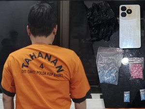 Simpan Sabu dan Ekstasi, Rikkie Diringkus Polisi