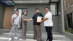 Pembangunan Rumah Bunda Corla Pemberian Ivan Gunawan Rampung