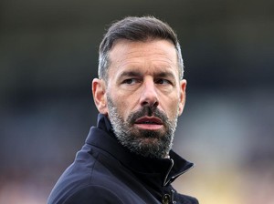 Leicester Pertimbangkan Depak Nistelrooy