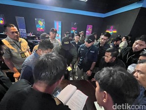 Satgas Perizinan Makassar Gerebek THM Helens Usai Viral 2 Pria Ciuman