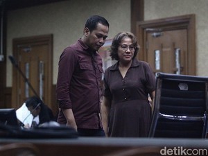 Agustiani Akui Hasto Minta PAW Harun Masiku Disamakan Seperti Maria Lestari