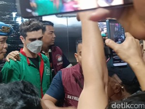 Fachri Albar Divonis 6 Bulan Rehabilitasi Narkoba, Ini Pertimbangannya