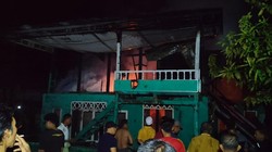 Kebakaran Rumah Panggung di Pangkep, Uang Rp 180 Juta-Emas 70 Gram Ludes