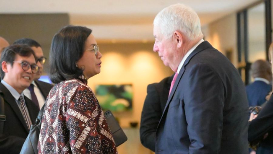 Menkeu bersama Menkes bertemu dengan Chairman Freeport-McMoRan Richard Adkerson dan CEO Freeport-McMoRan Kathleen Quirk di sela-sela agenda IMF. (Dok IG/Smindrawati)