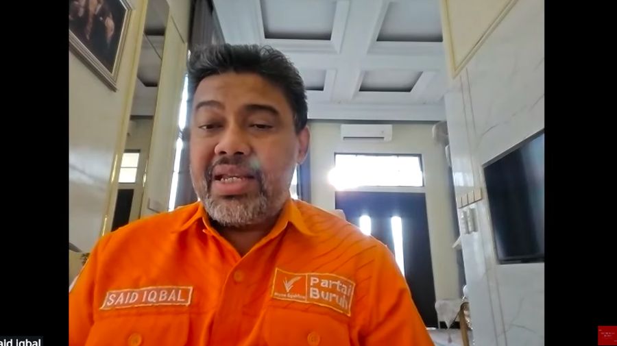 Presiden KSPI, Said Iqbal Memberi keterangan pada peringatan hari buruh 2025. (Tangkapan Layar Youtube)