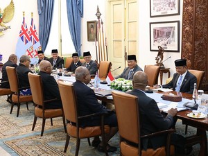 Wamenkomdigi Angga Prabowo Dampingi Presiden Terima PM Republik Fiji