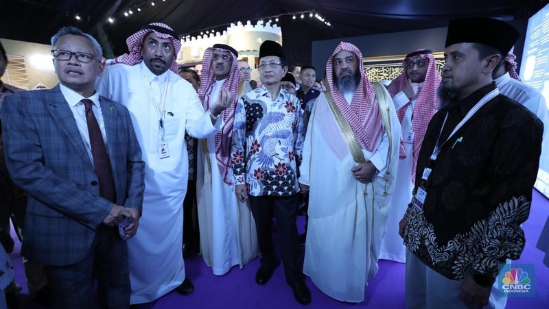 Suasana antrean pengunjung yang akan memasuki 