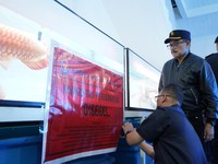 KKP Segel Usaha Jual-Beli 545 Ekor Ikan Arwana Super Red