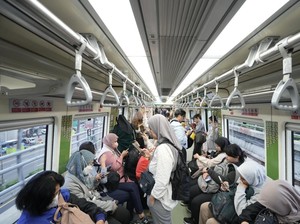 Aturan Mengambil Foto dan Video di Area Stasiun LRT Jabodebek