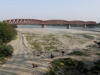 Ilmuwan Ramal Bencana 2030 Dekat RI: Waduk Kering, Air Susah