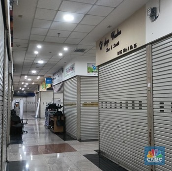 Pedagang di Mangga Dua Teriak, Jualan Sepi Bak Kuburan-Bikin Bengong