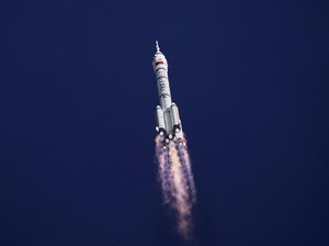 Awak Shenzhou-19 Tunda Kepulangan Imbas Cuaca Buruk