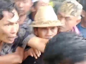 Warga Lombok Tengah Tolak Supermarket, Nyaris Bentrok dengan Orang Suruhan