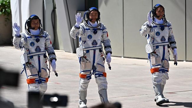 Kabar Terbaru Astronaut China Terdampar Tak Bisa Pulang