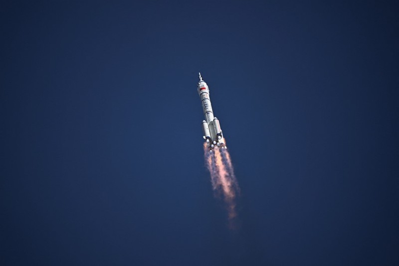 China kirim tiga Astronaut. (China Daily via REUTERS)