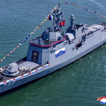 Kim Jong Un Unjuk Gigi! Pamer Kapal Perang Raksasa-'Perusak' Multiguna