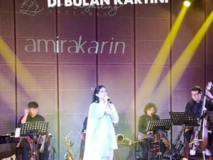 Video: Menikmati Penampilan Lintas Generasi Suara Wanita: Karya & Cerita