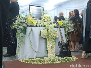 Gitar Hitam Saksi Bisu Detik-detik Ricky Seringai Kolaps-Meninggal