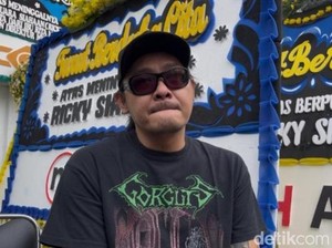 Stevi Item Kenang Sosok Ricky Siahaan: Gitaris Hebat dan Sosok Humoris