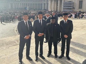 Jokowi dkk Utusan Prabowo Tiba di Basilika St Petrus untuk Pemakaman Paus