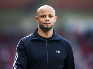 Nggak Sekarang Manchester City Rekrut Vincent Kompany