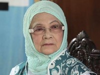 Berita Duka Cita: Bunda Ifet, Ibu Bimbim Slank Meninggal Dunia