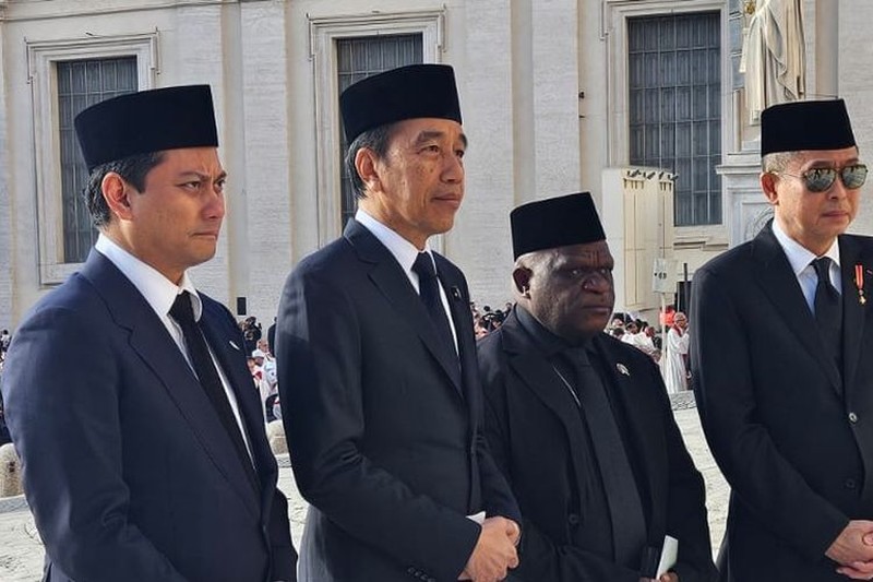 Jokowi dan Utusan Prabowo di Vatikan. (Dok. Istimewa)