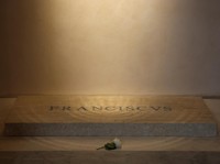 5 Fakta Makam Sederhana Paus Fransiskus dan Wasiat Terakhirnya
