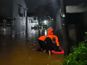 Kali Rawa Kalong Meluap, 225 Warga di Bogor Sempat Kebanjiran Semalam