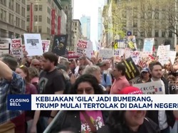 Kebijakan 'Gila' Jadi Bumerang, Trump Mulai Tertolak di Dalam Negeri